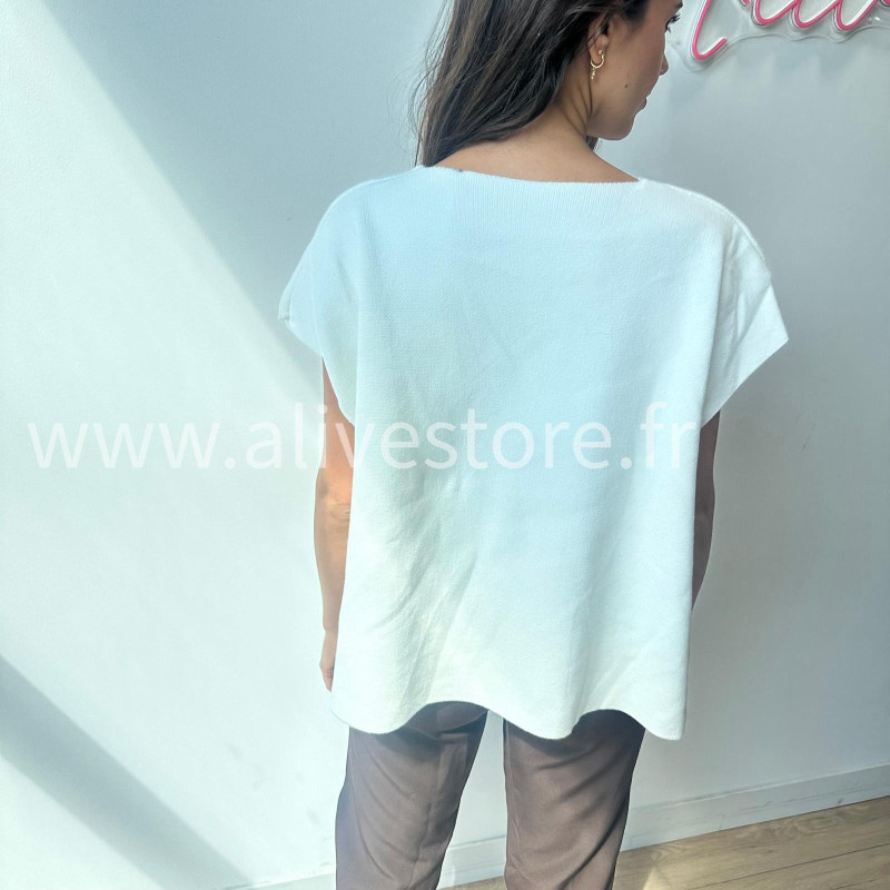 Gilet sans manches Léana avec nœuds latéraux – blanc, beige, marron, bordeaux, noir – ALIVE STORE