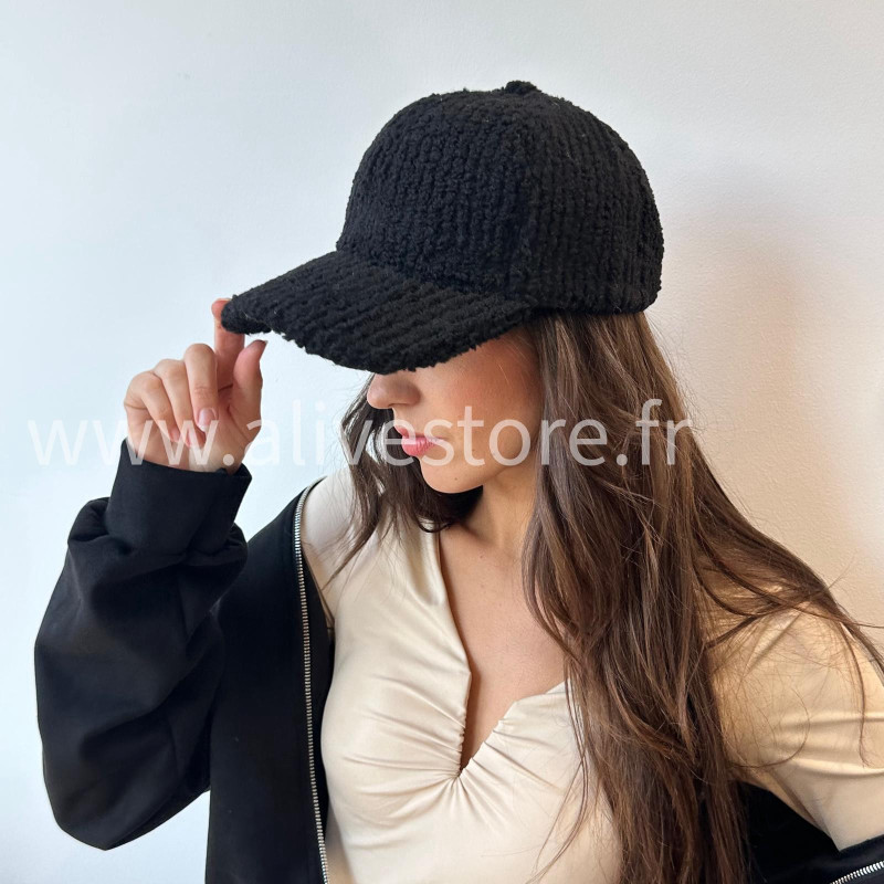 Casquette hiver effet moumoute Léa – beige, marron ou noir – Alive Store