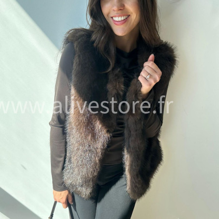 Veste sans manches Neva en fausse fourrure marron – Alive Store