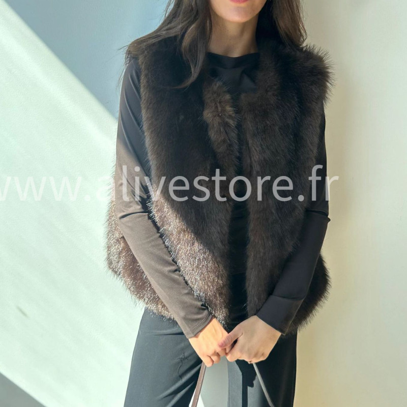 Veste sans manches Neva en fausse fourrure marron – Alive Store
