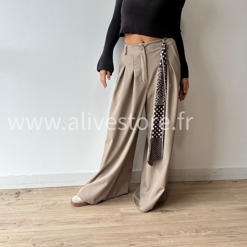 PANTALON LOU LARGE BEIGE AVEC FOULARD – ALIVE STORE