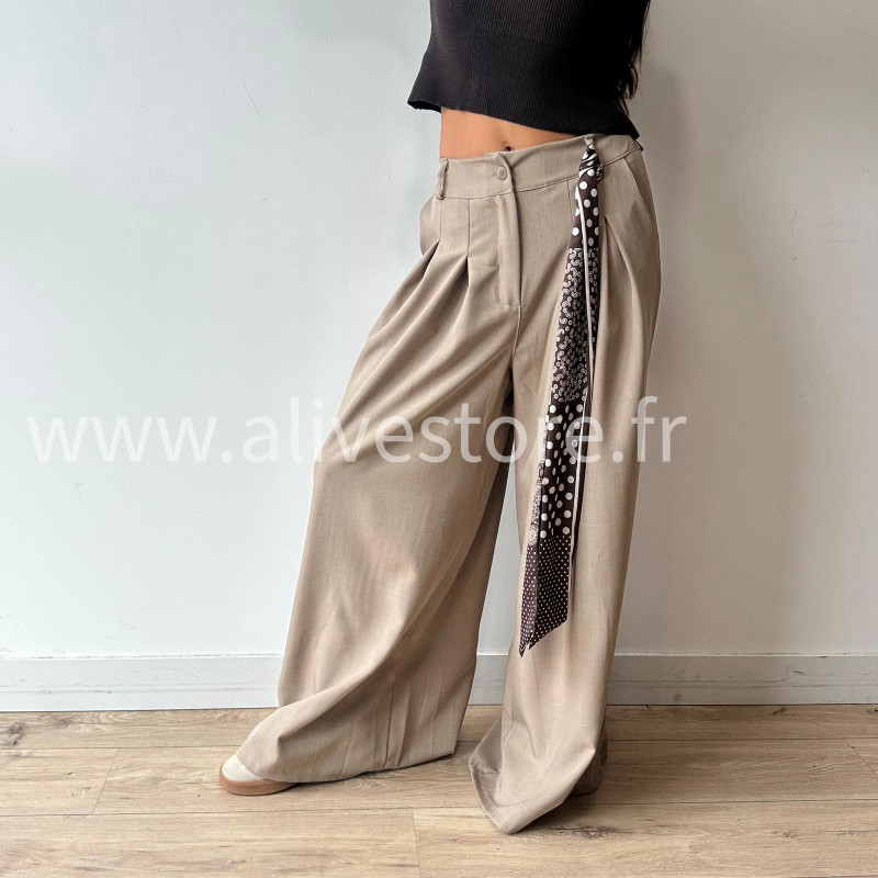 PANTALON LOU LARGE BEIGE AVEC FOULARD – ALIVE STORE