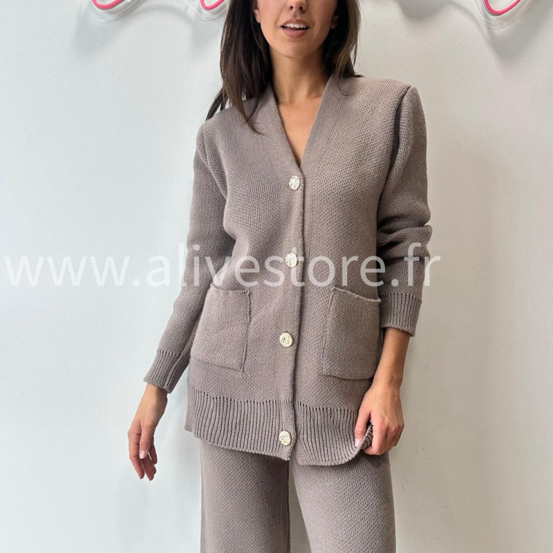 ENSEMBLE ELSA MAILLE DOUCE BEIGE – ALIVE STORE