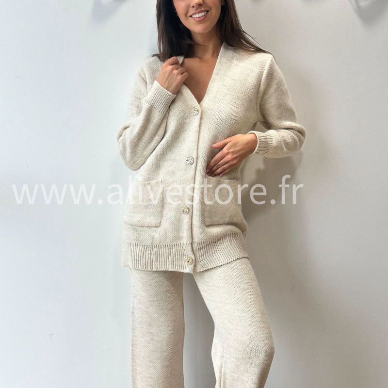 ENSEMBLE ELSA MAILLE DOUCE BEIGE – ALIVE STORE