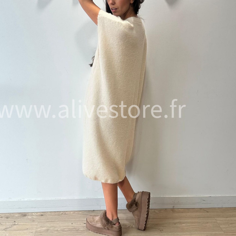 ROBE NOA DOUCE BEIGE CAMEL LONGUE – ALIVE STORE