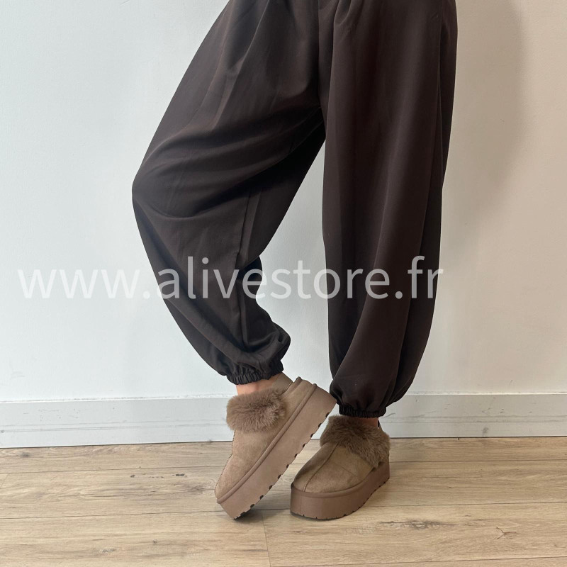 PANTALON INES LARGE BAS SERRÉ TAUPE – ALIVE STORE