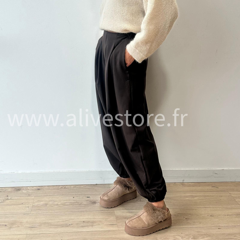 PANTALON INES LARGE BAS SERRÉ TAUPE – ALIVE STORE