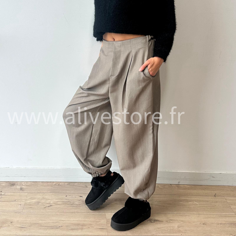 PANTALON INES LARGE BAS SERRÉ TAUPE – ALIVE STORE