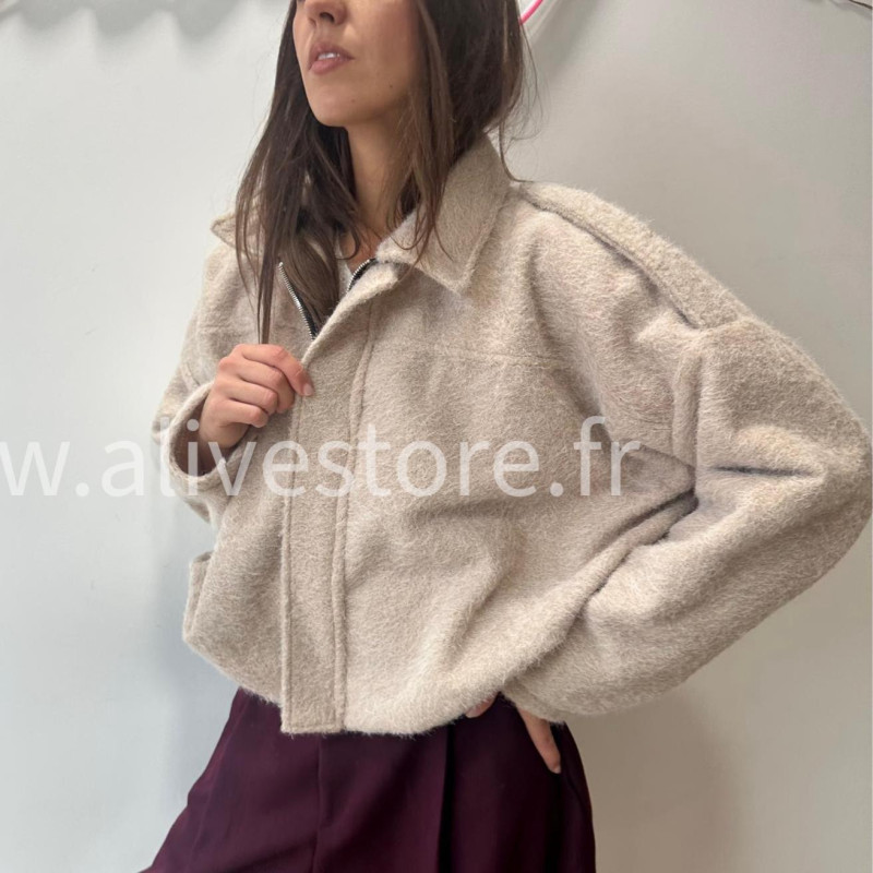 VESTE EMMY DOUCE BEIGE ZIPPÉE – ALIVE STORE