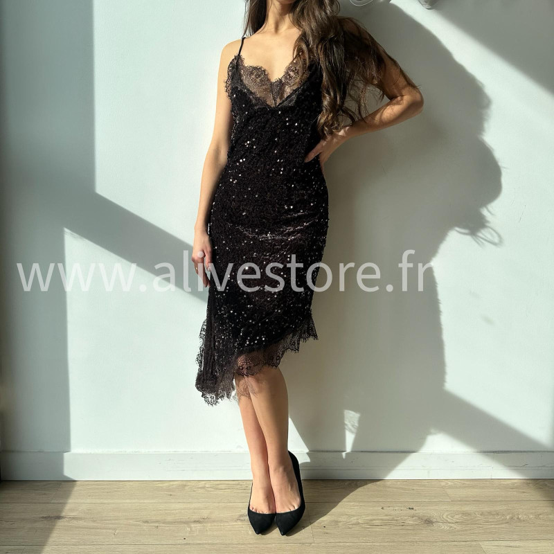 ROBE MI-LONGUE SEQUINS NOIR FÊTES – ALIVE STORE