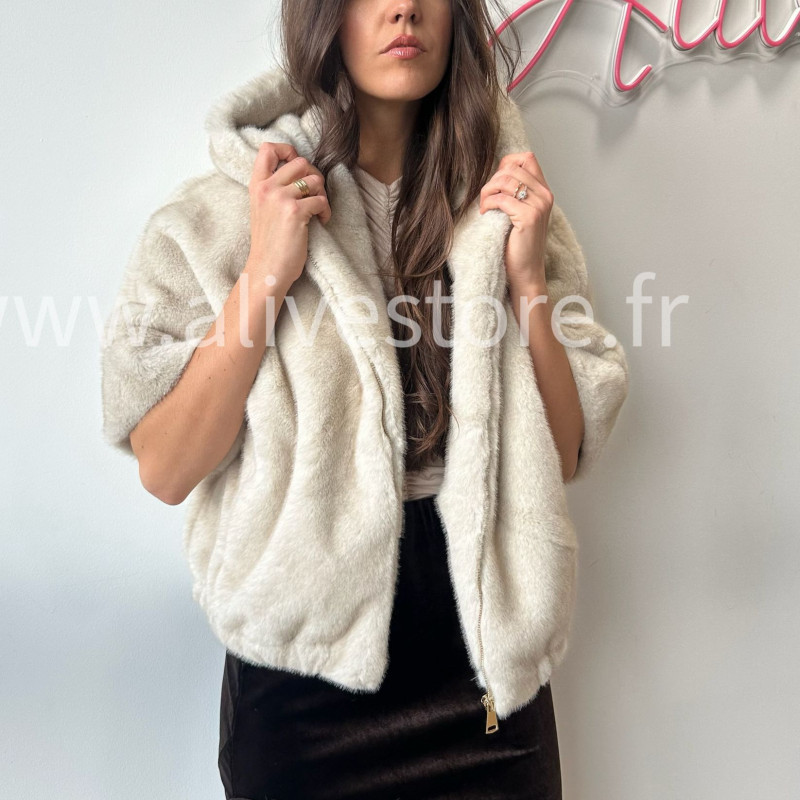 FOURRURE ALBA CAPUCHE BEIGE HIVER – ALIVE STORE