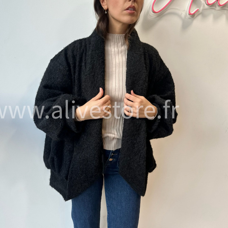 Veste Naya oversize effet fourrure femme – Alive Store