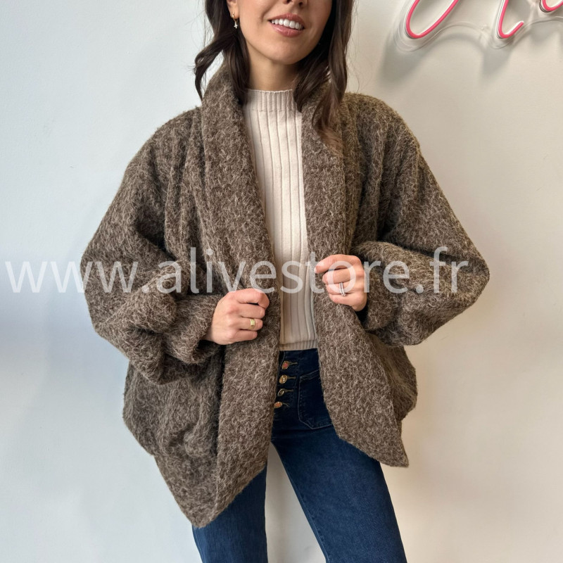 Veste Naya oversize effet fourrure femme – Alive Store