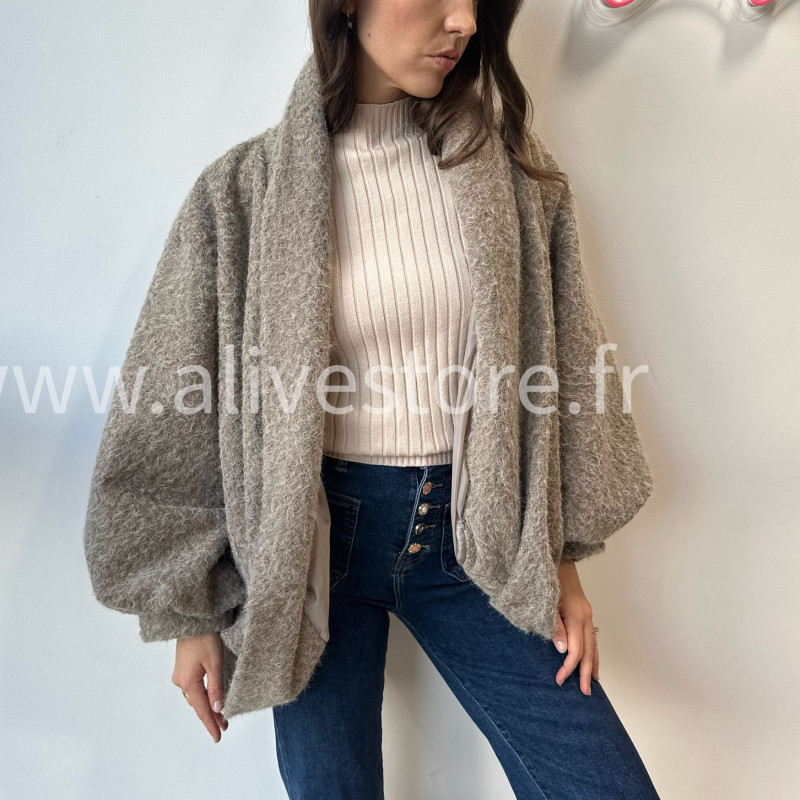 Veste Naya oversize effet fourrure femme – Alive Store