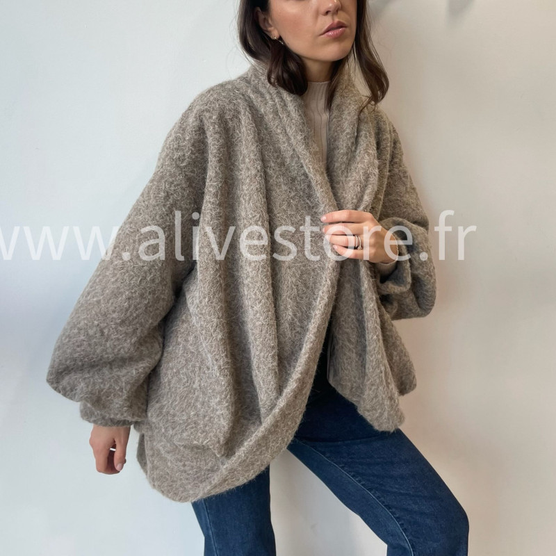 Veste Naya oversize effet fourrure femme – Alive Store